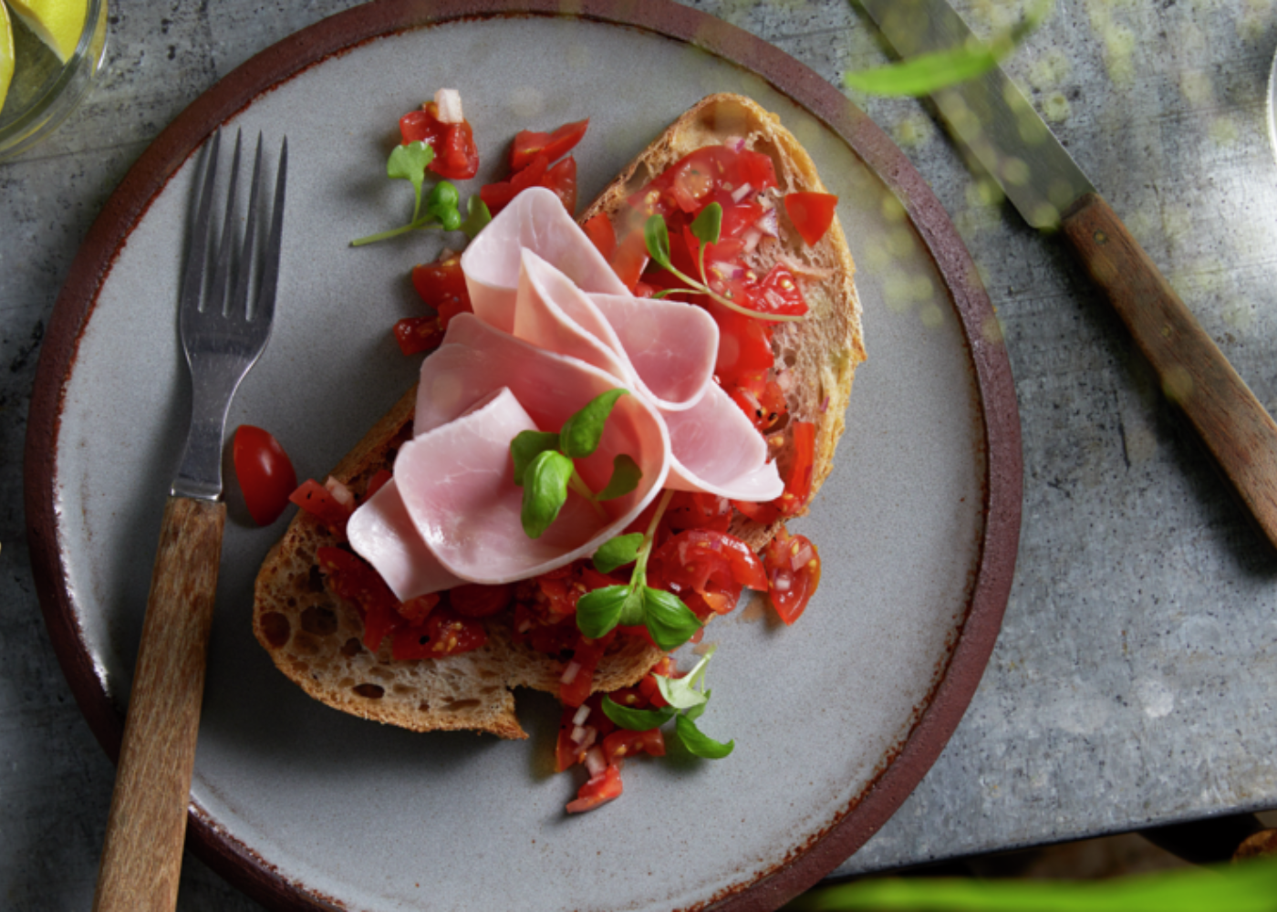 Bruschetta med kokt skinke