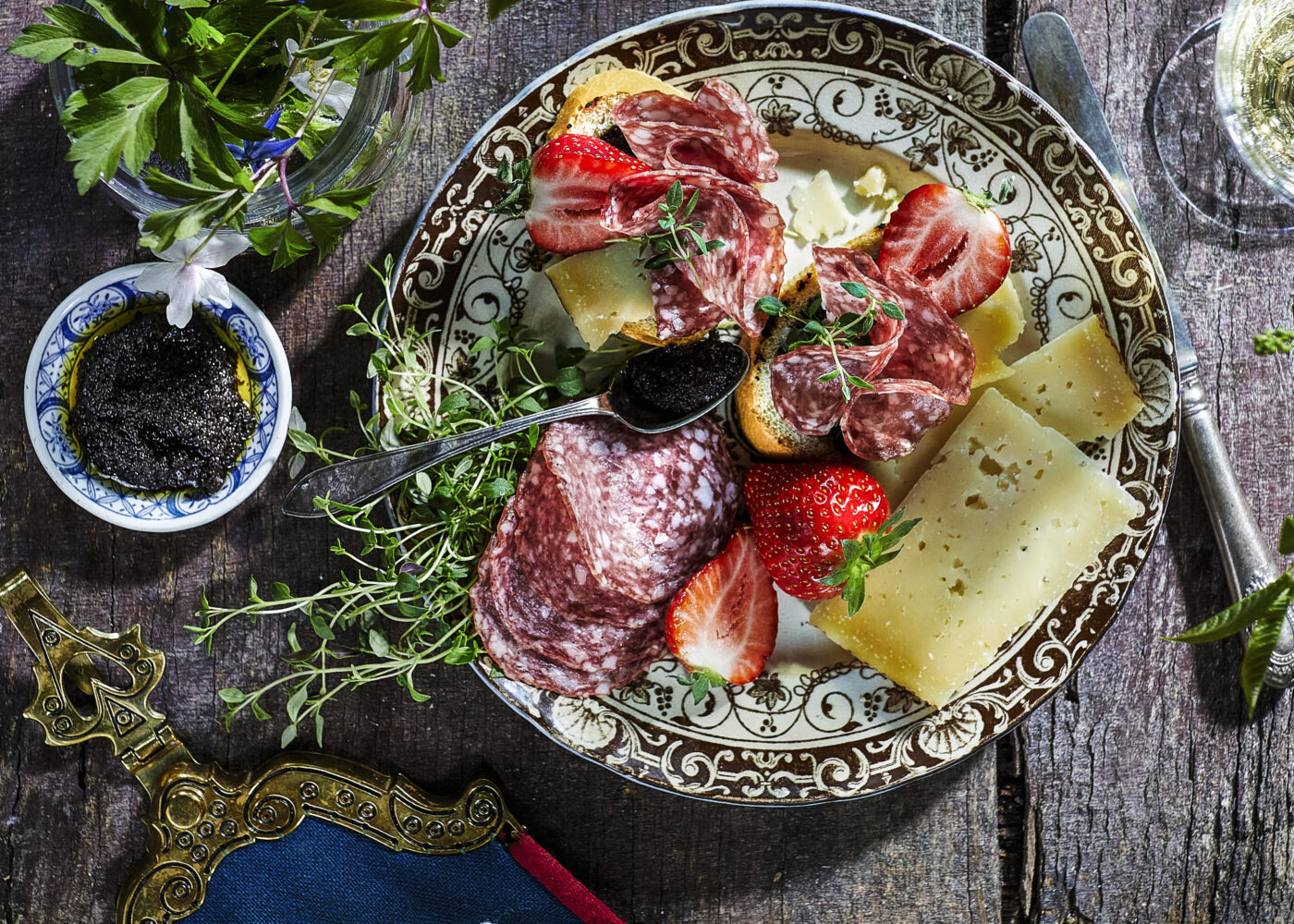 Crostini med salami siliana