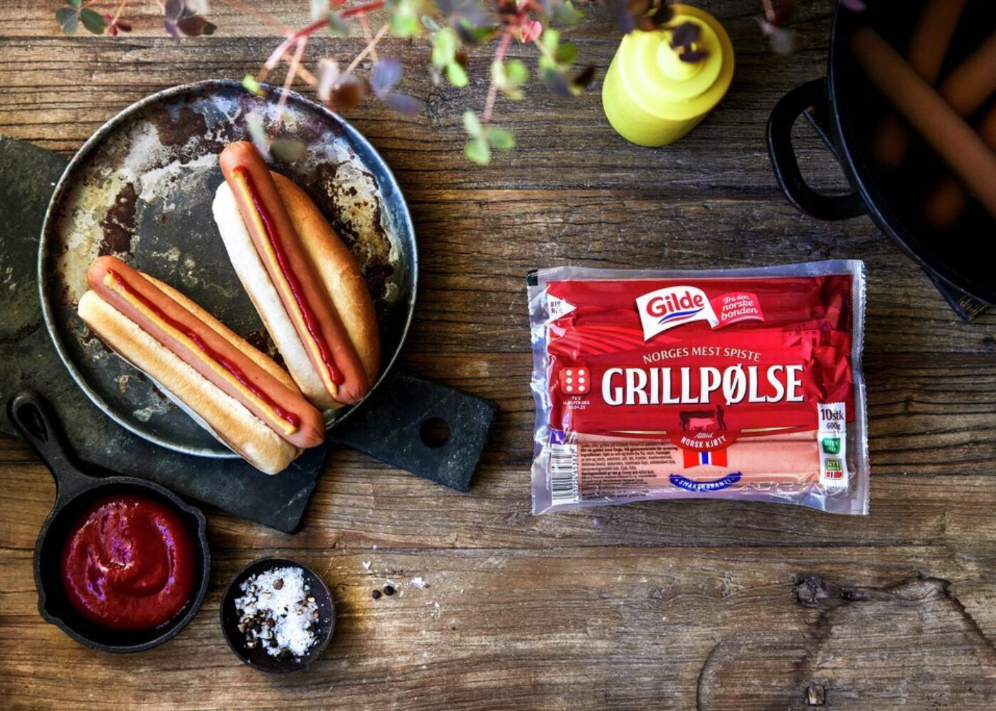 Kokt grillpolse