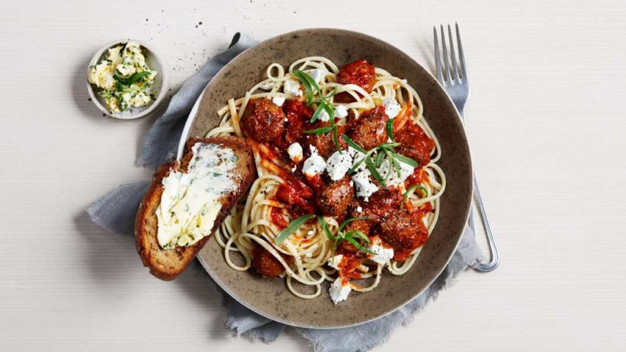 Pasta med kjottboller